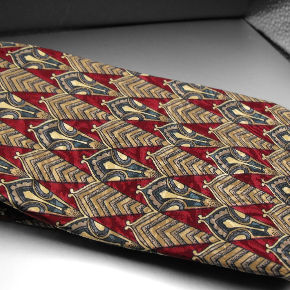 New Haven Neckwear Company 100% Silk Men's Tie